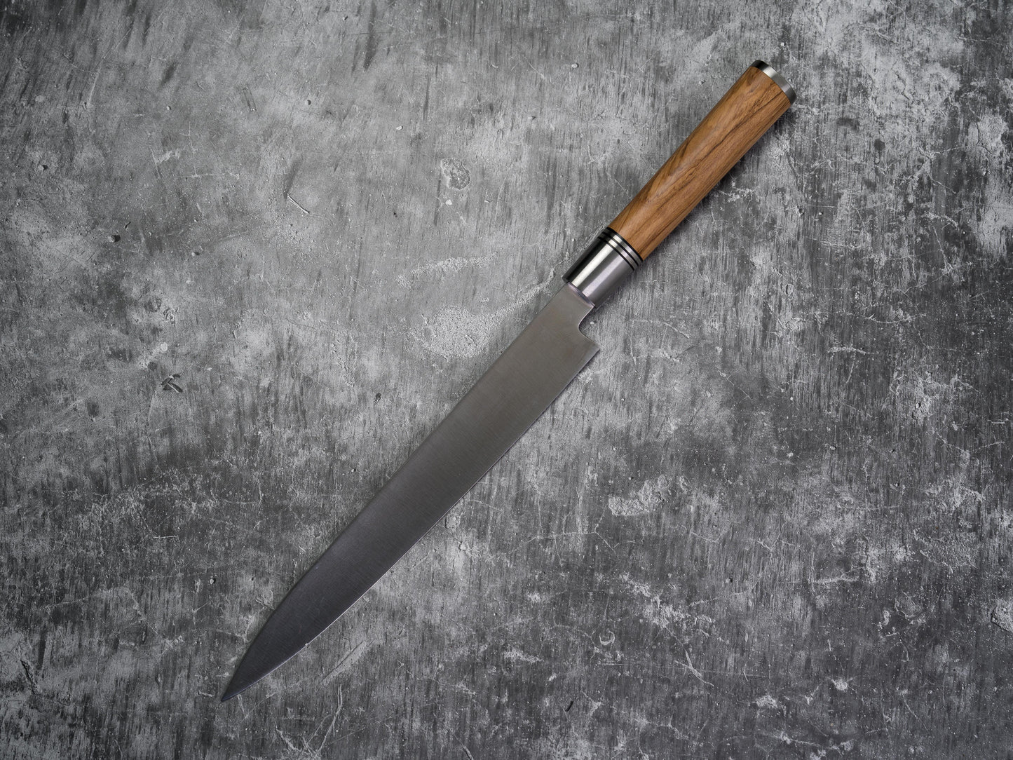 Couteau à sashimi Noseto Yanagiba 240 mm en acier forgé avec bois d'olivier naturel