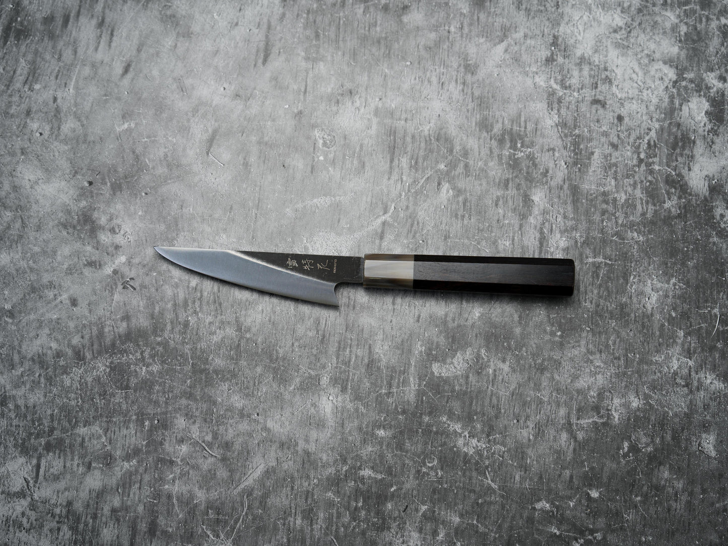 Aiguiseur Noseto Fuka 135 mm avec manche en ébène et buffle