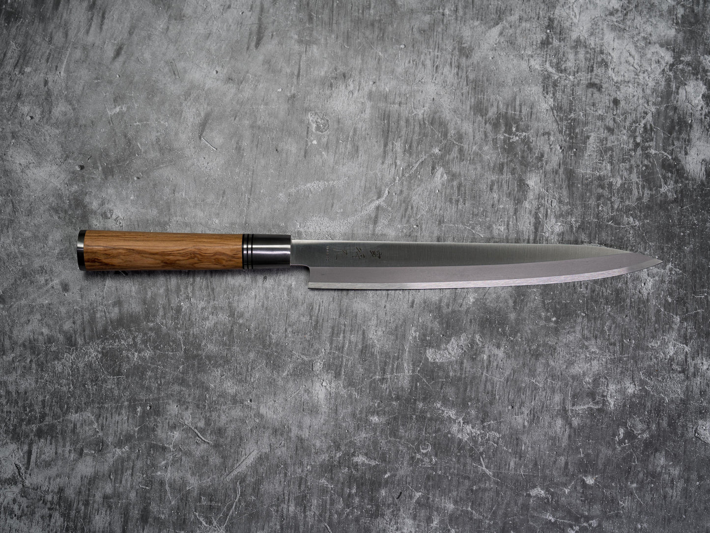 Couteau à sashimi Noseto Yanagiba 240 mm en acier forgé avec bois d'olivier naturel