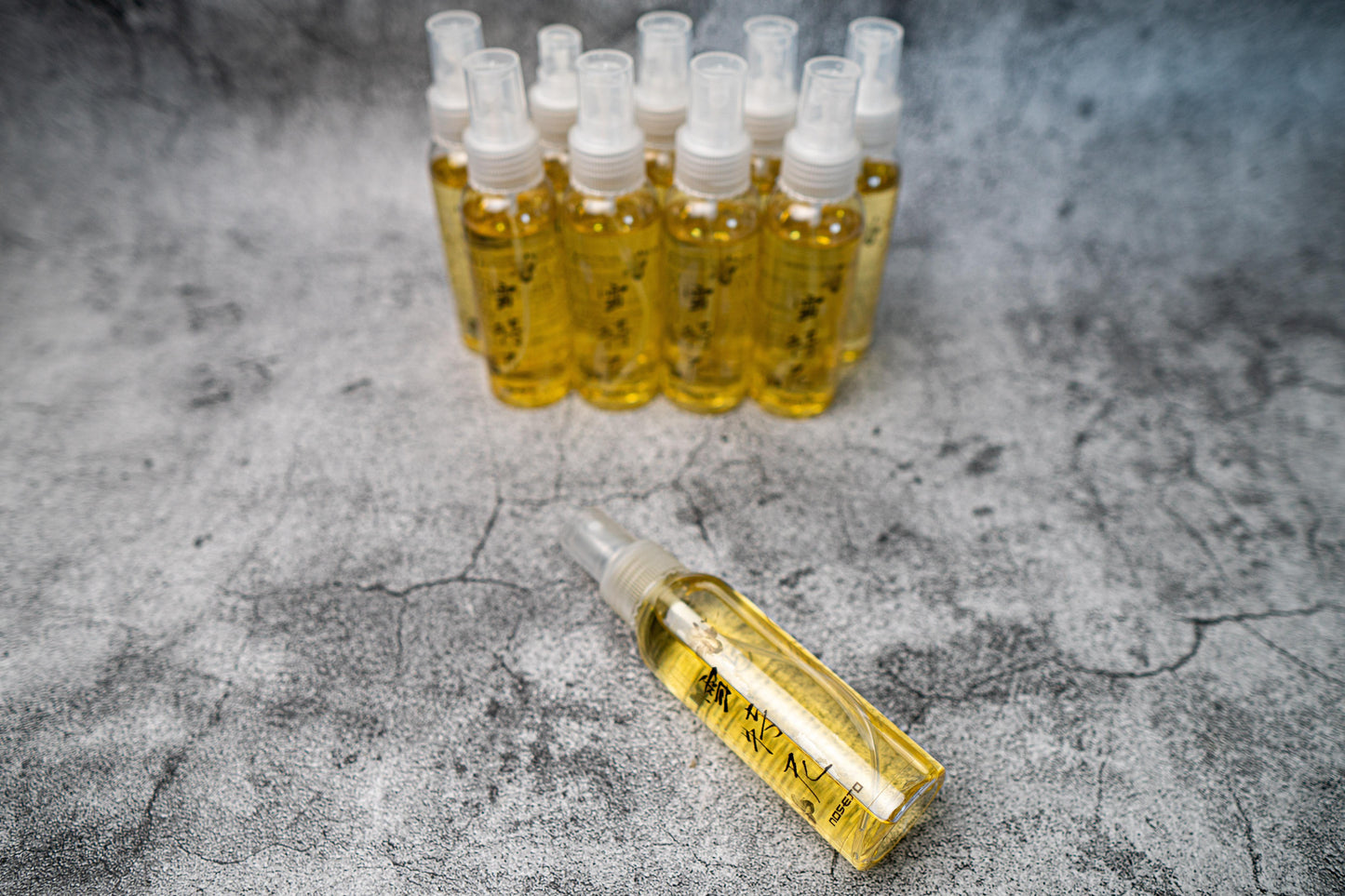 Huile de camélia Noseto en flacon vaporisateur de 100 ml
