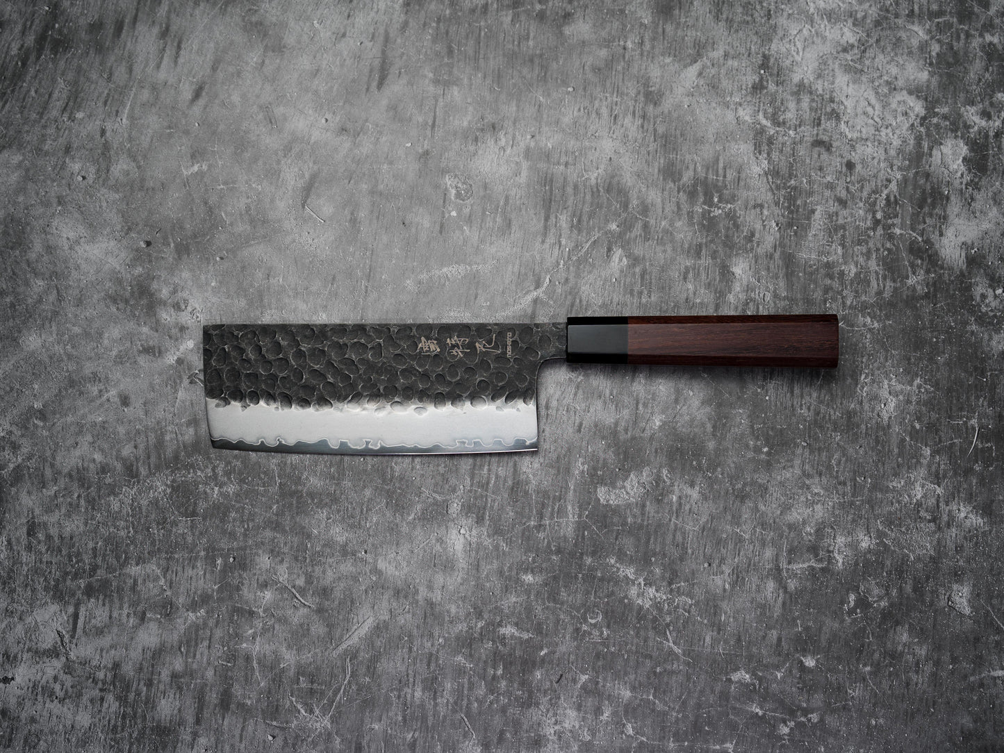Nakiri Noseto Neno 180 mm de haut, 3 couches d'acier au carbone avec bois rouge et corne de buffle