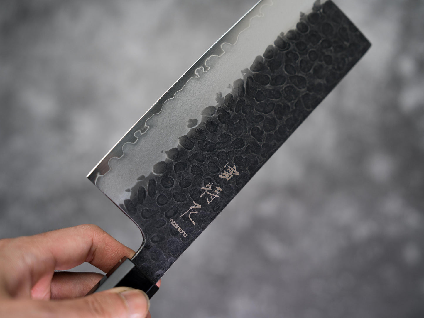 Nakiri Noseto Neno 180 mm de haut, 3 couches d'acier au carbone avec bois rouge et corne de buffle