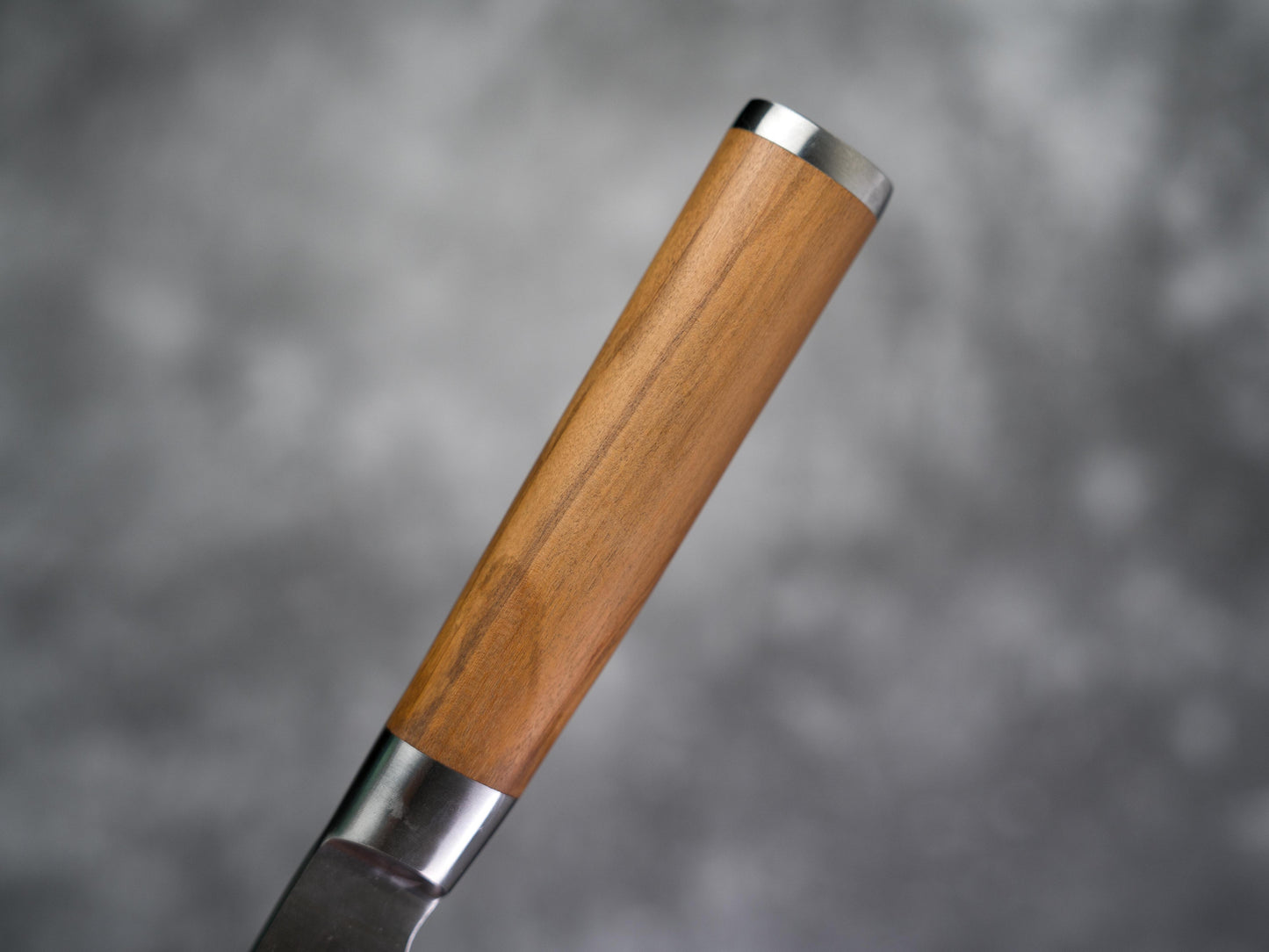 Noseto Deba 180 mm en acier forgé avec bois d'olivier naturel