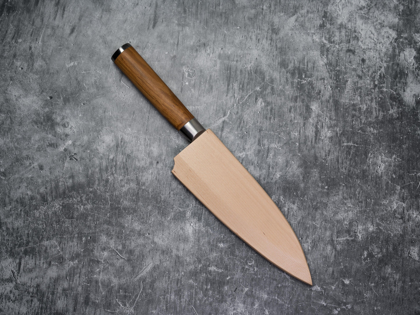 Noseto Deba 180 mm en acier forgé avec bois d'olivier naturel