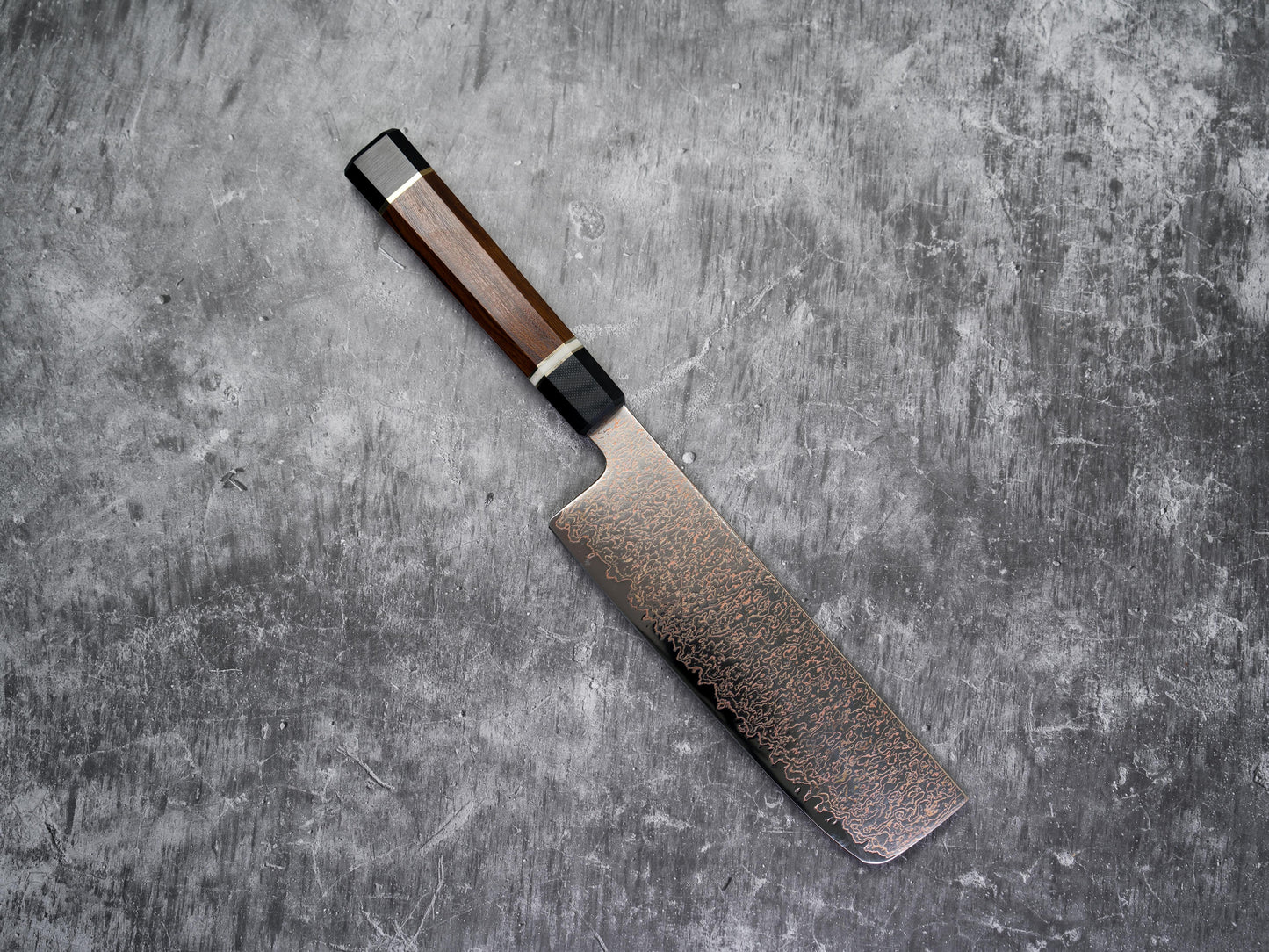 Couteau Nakiri Noseto Kiiro 37 couches en acier de Damas et cuivre, 170 mm, manche en bois de fer