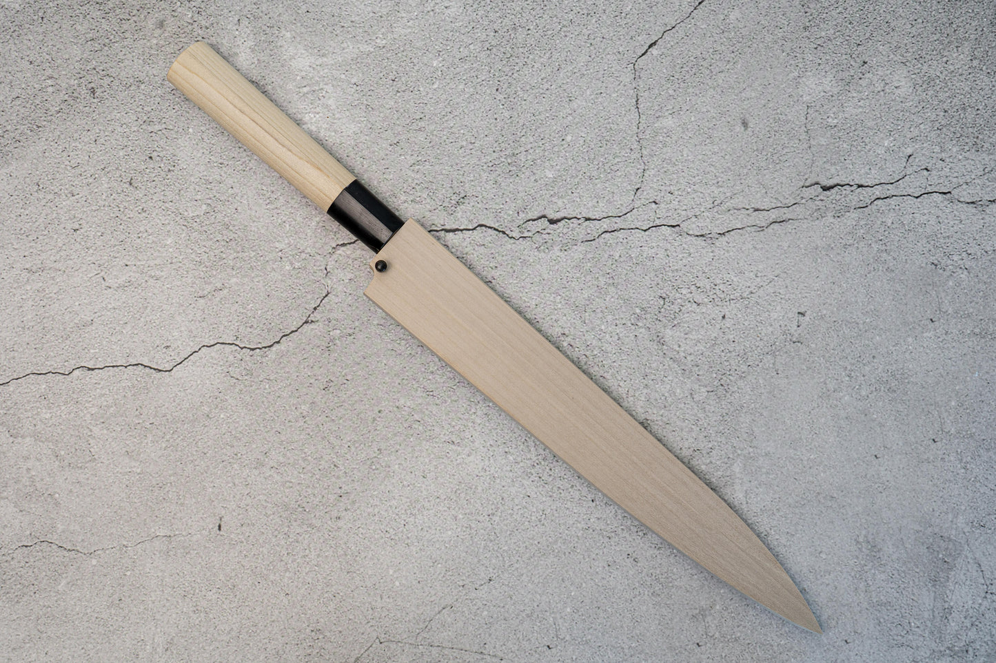 Couteau japonais Yanagiba en acier blanc Sakai Takayuki Kasumitogi, manche en magnolia