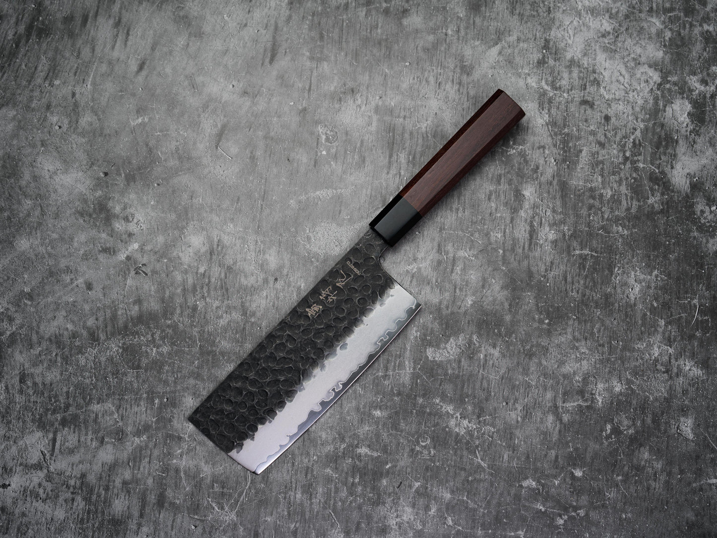 Nakiri Noseto Neno 180 mm de haut, 3 couches d'acier au carbone avec bois rouge et corne de buffle