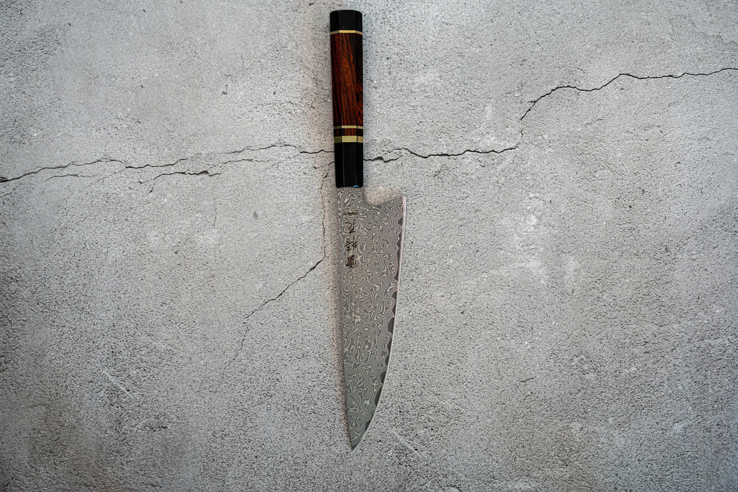 Couteau Noseto Kaji Gyuto 210 mm, Damas, noyau en acier VG-10, 67 couches, cornes de buffle, bois de fer