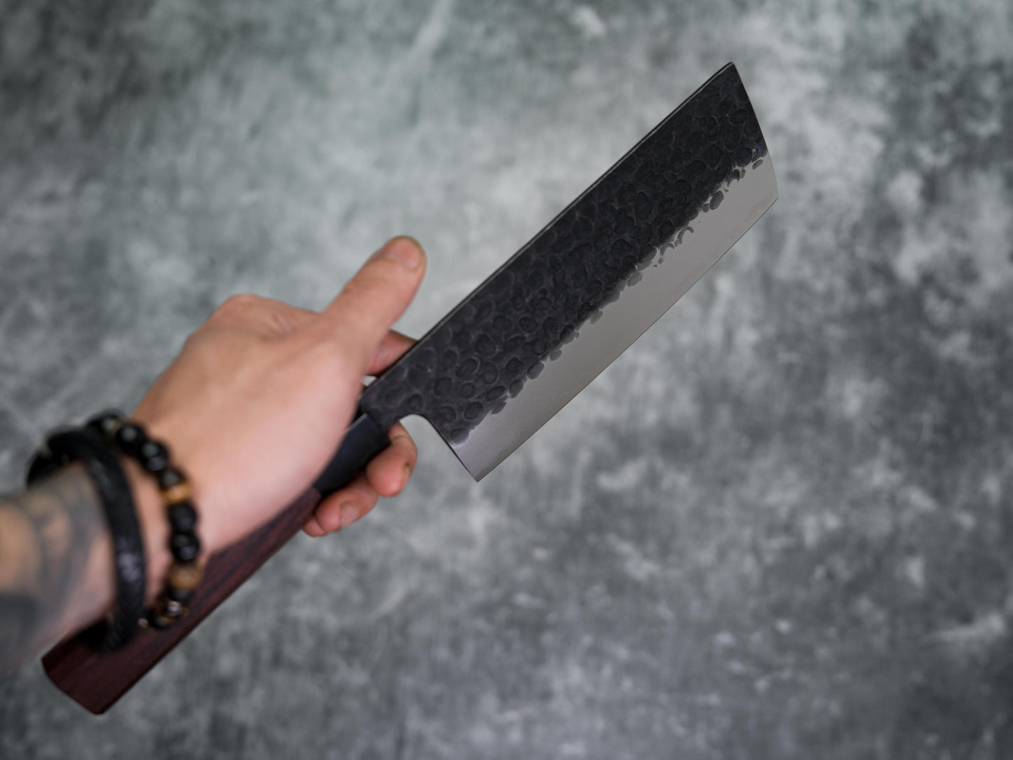 Nakiri Noseto Neno 180 mm de haut, 3 couches d'acier au carbone avec bois rouge et corne de buffle