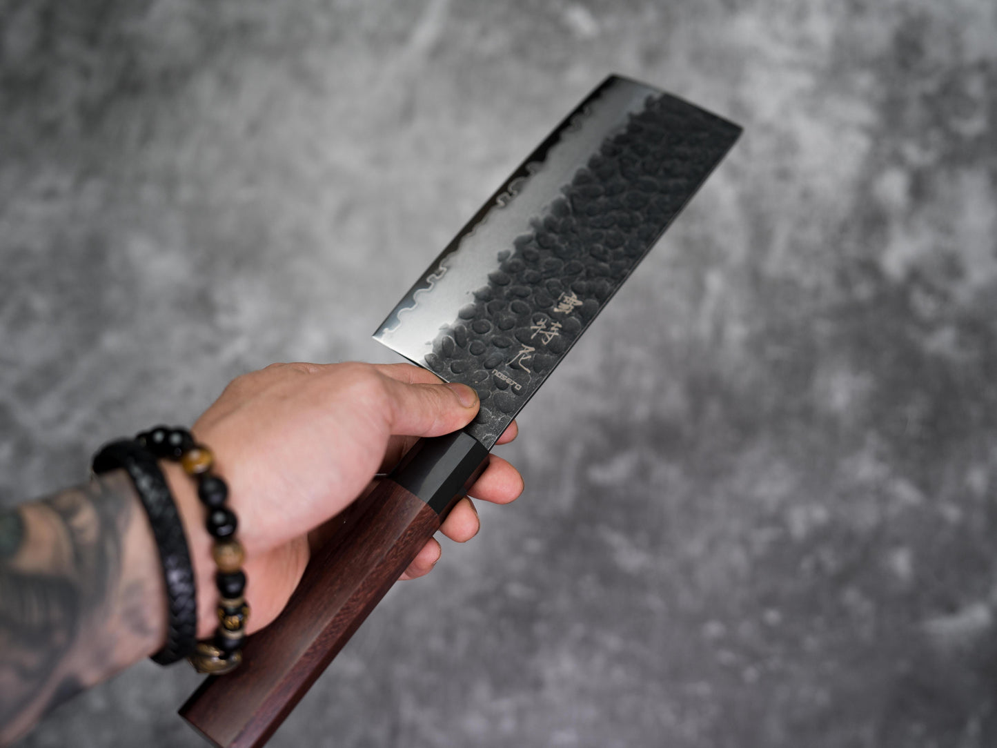 Nakiri Noseto Neno 180 mm de haut, 3 couches d'acier au carbone avec bois rouge et corne de buffle