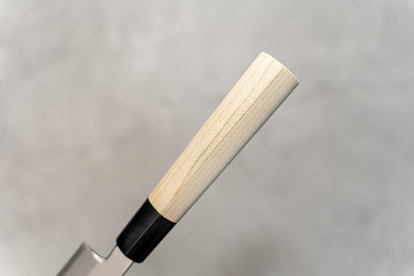 Couteau japonais Yanagiba en acier blanc Sakai Takayuki Kasumitogi, manche en magnolia