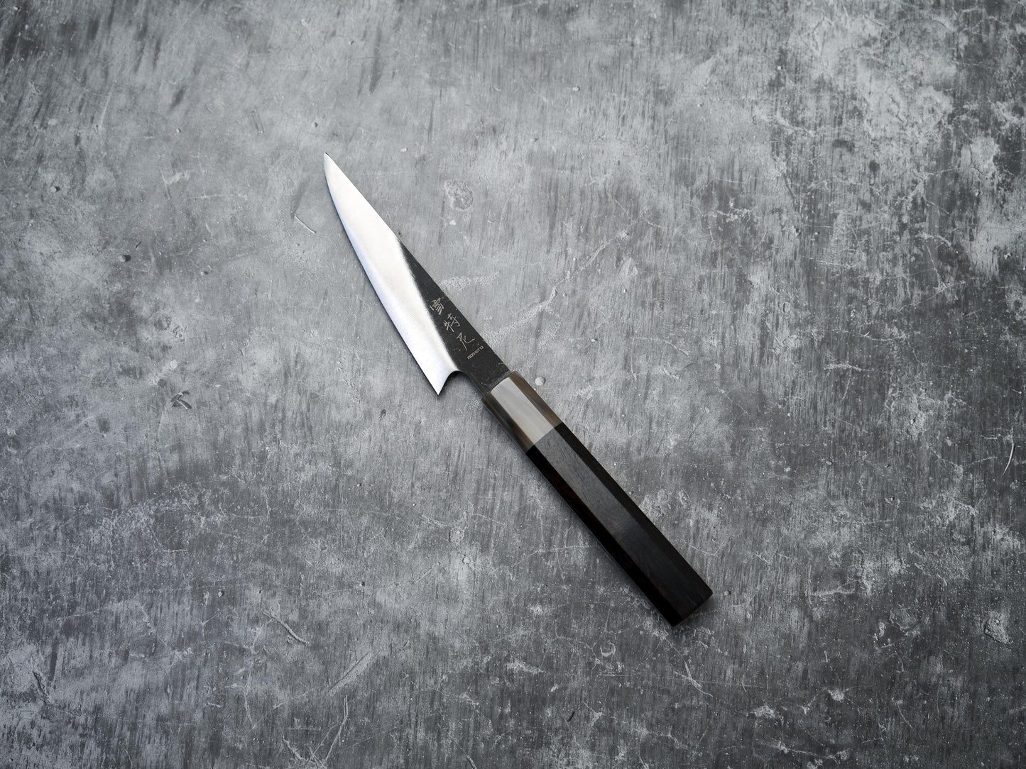 Aiguiseur Noseto Fuka 135 mm avec manche en ébène et buffle