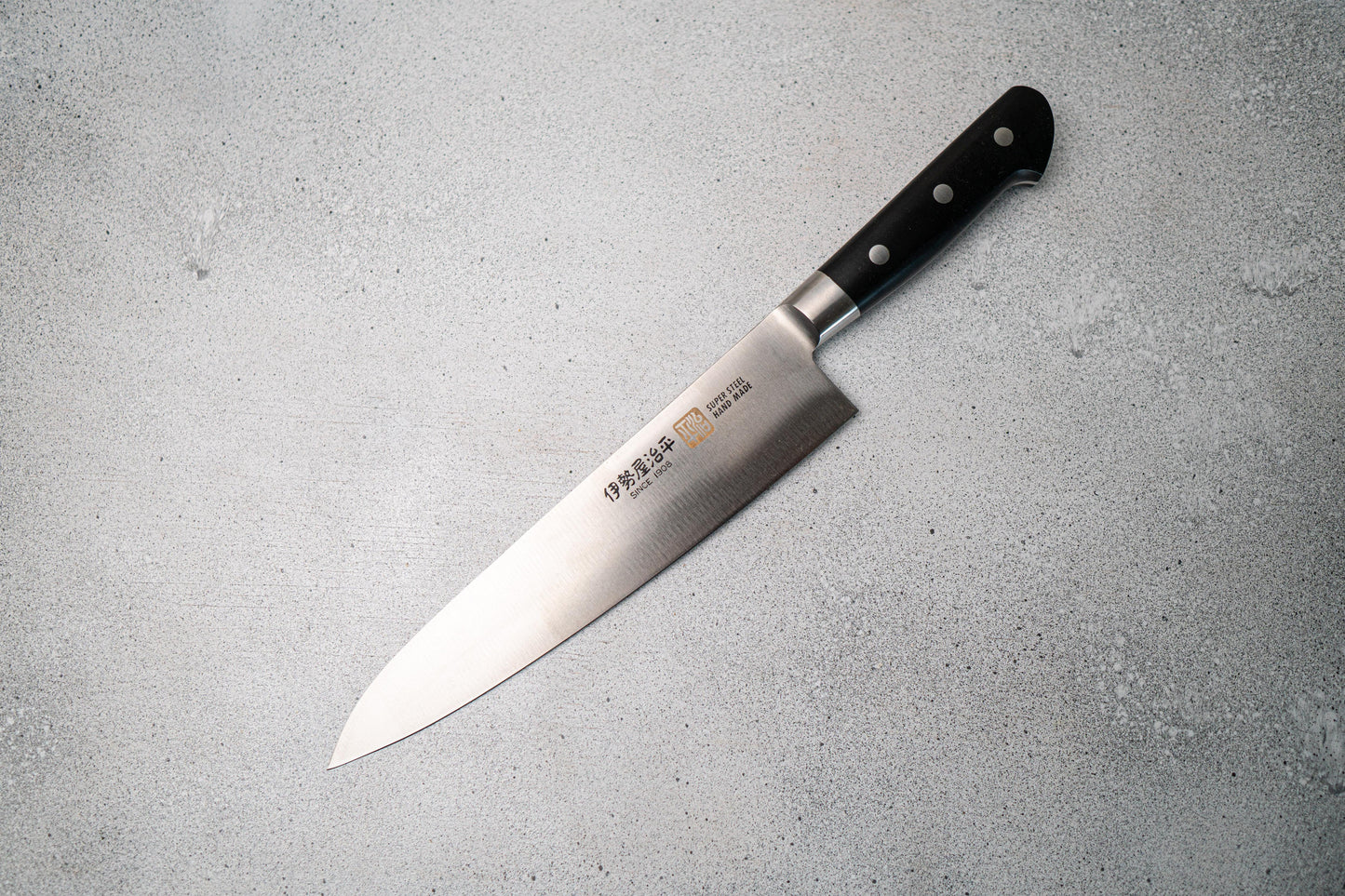 Couteau japonais Iseya Molybdenum Gyuto 210 mm, manche en bois de pakka noir