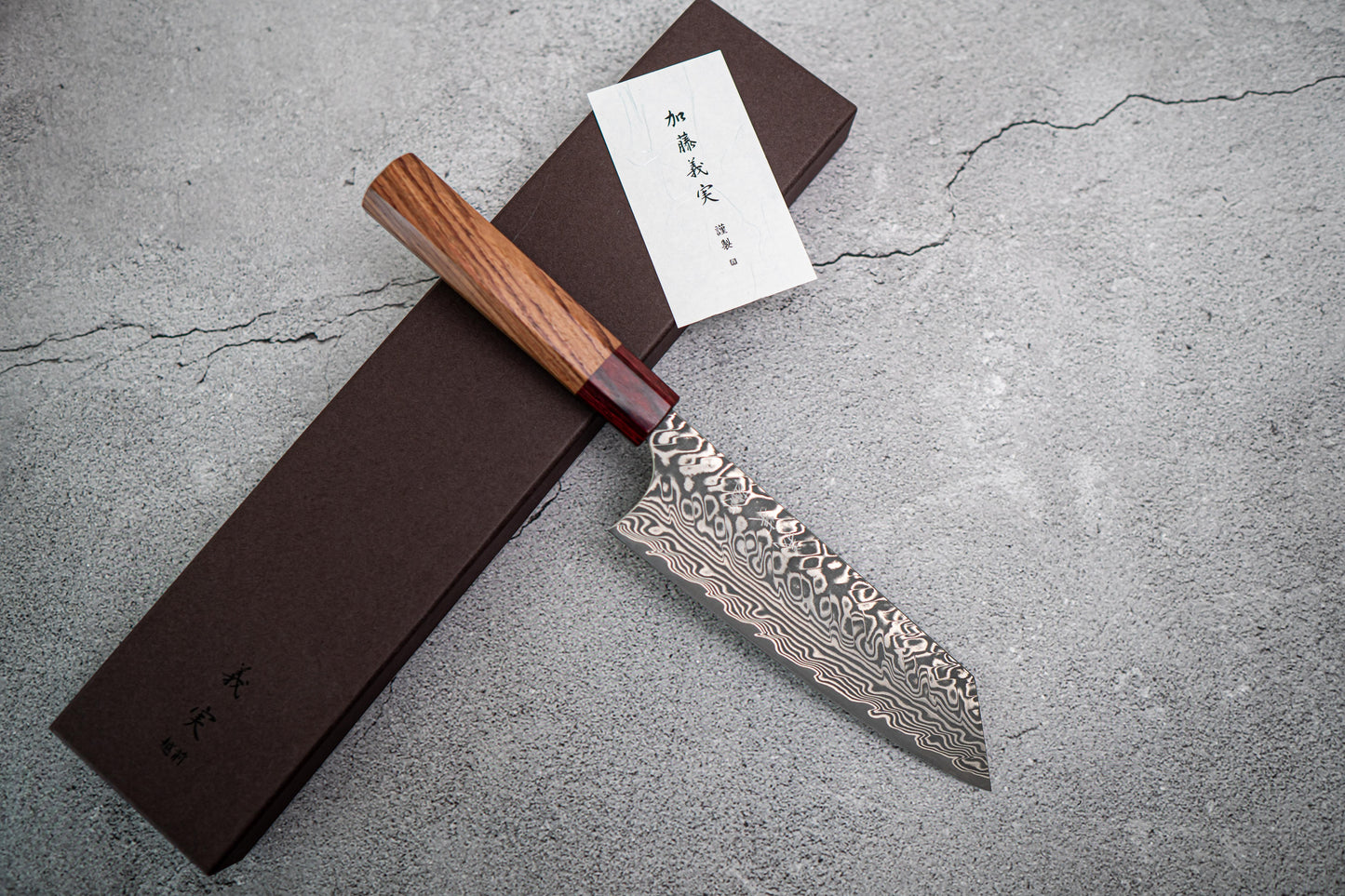 Couteau japonais Yoshimi Kato R2/SG2 Damas Bunka 165 mm, manche Honduras rouge