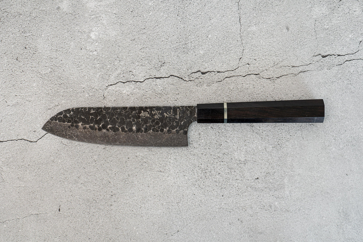 Couteau Santoku Noseto en acier inoxydable à haute teneur en carbone, manche octogonal en ébène, 170 mm