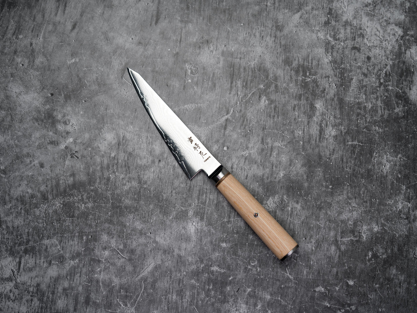 Couteau Noseto Honesuki 150 mm avec manche en bois de pakka et traversin pleine soie