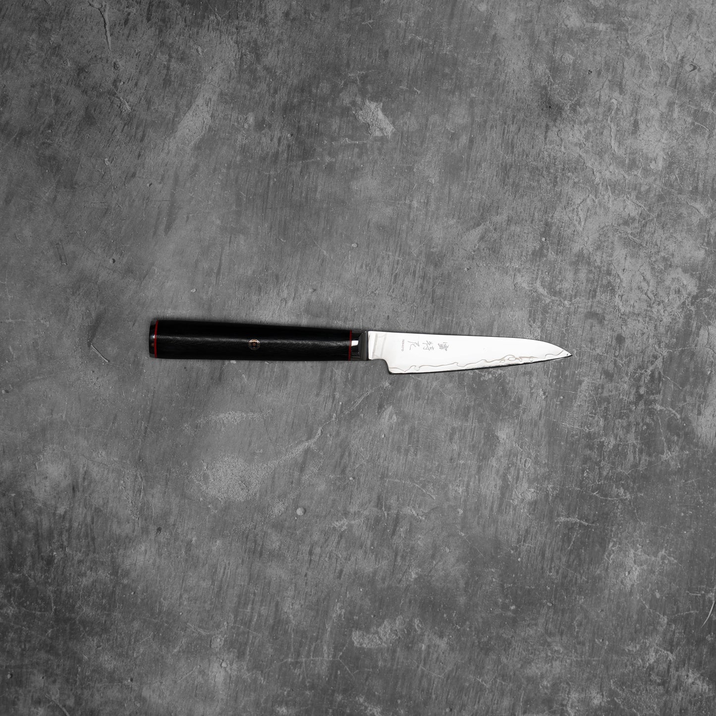 Couteau à éplucher Noseto Sumi 100 mm, 3 couches d'acier composite, noyau en acier VG-10, manche en fibre de verre G-10