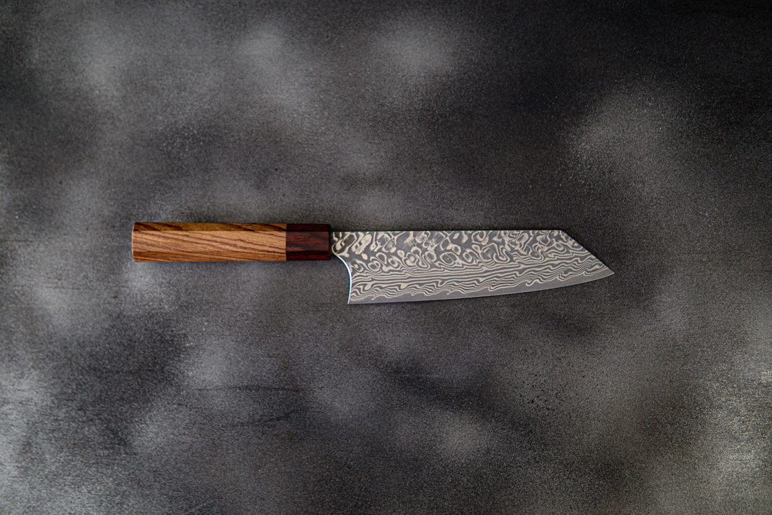 Couteau japonais Yoshimi Kato R2/SG2 Damas Bunka 165 mm, manche Honduras rouge