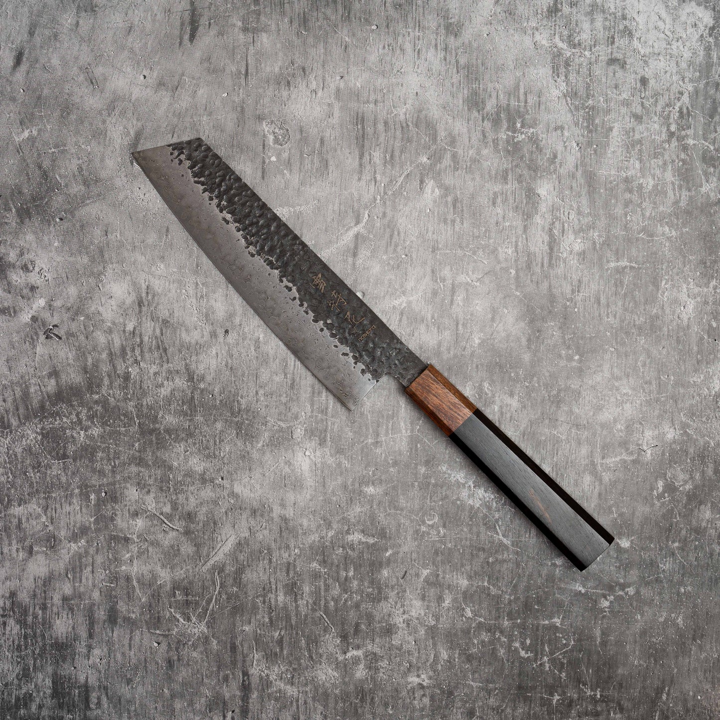 Noseto Kuki Bunka 190 mm 67 couches Damas Finition Tsuchime Bois Pakka Noir