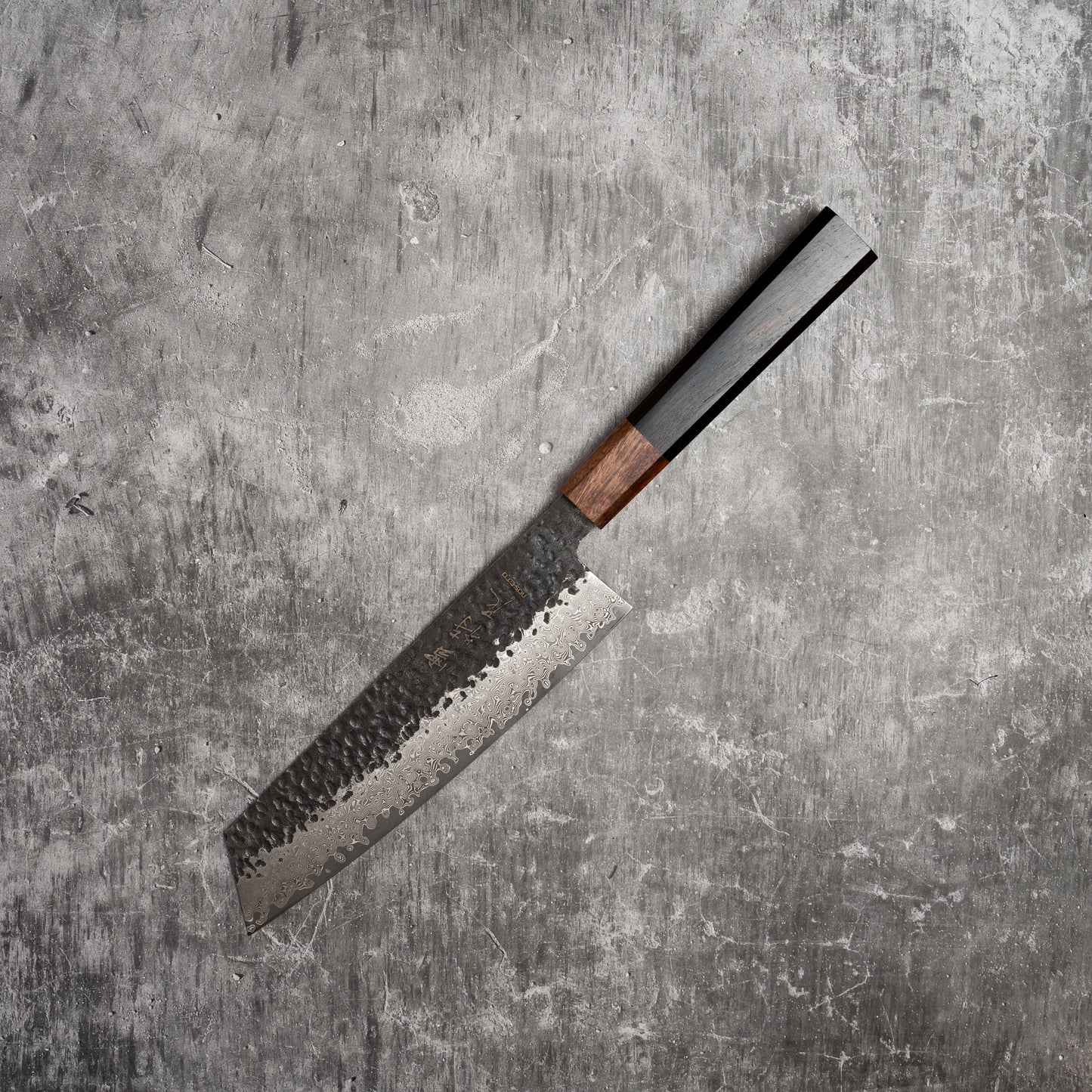 Noseto Kuki Bunka 190 mm 67 couches Damas Finition Tsuchime Bois Pakka Noir