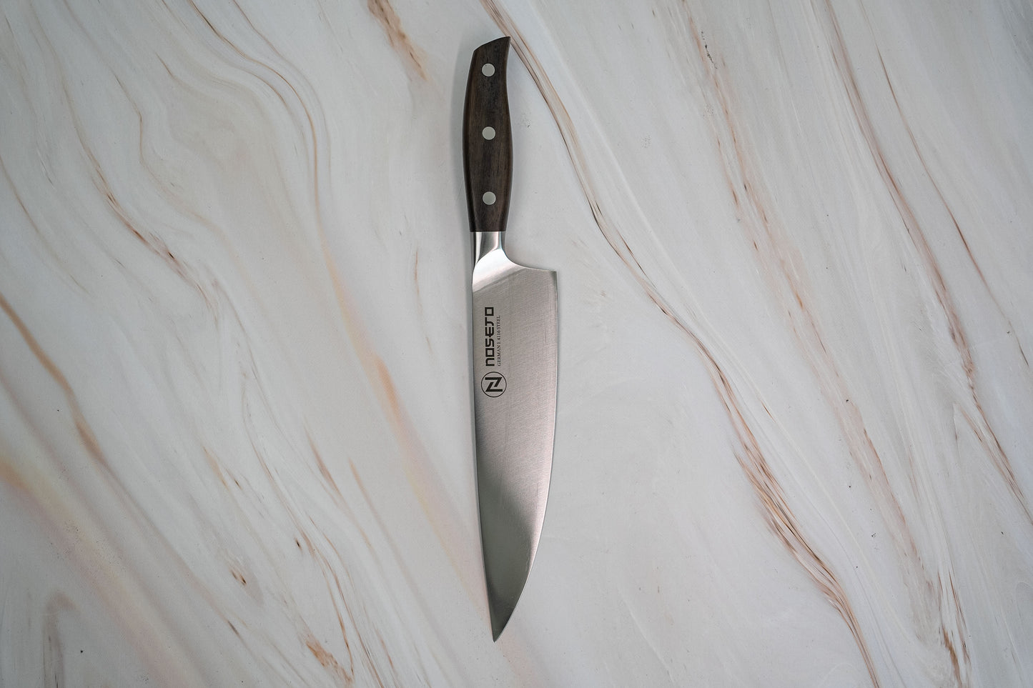 Couteau de chef allemand NOSETO 210 mm en acier inoxydable de haute qualité avec manche en bois de santal rouge