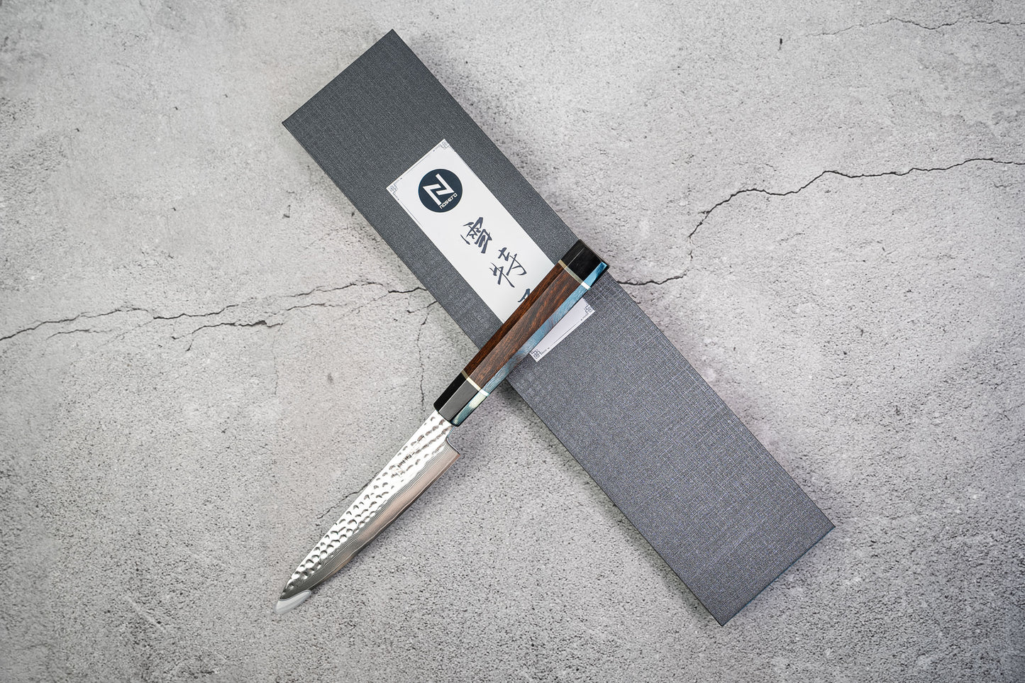 Noseto Suki Petty 67 Layers Damascus Hammered with Desert Iron Wood Handle