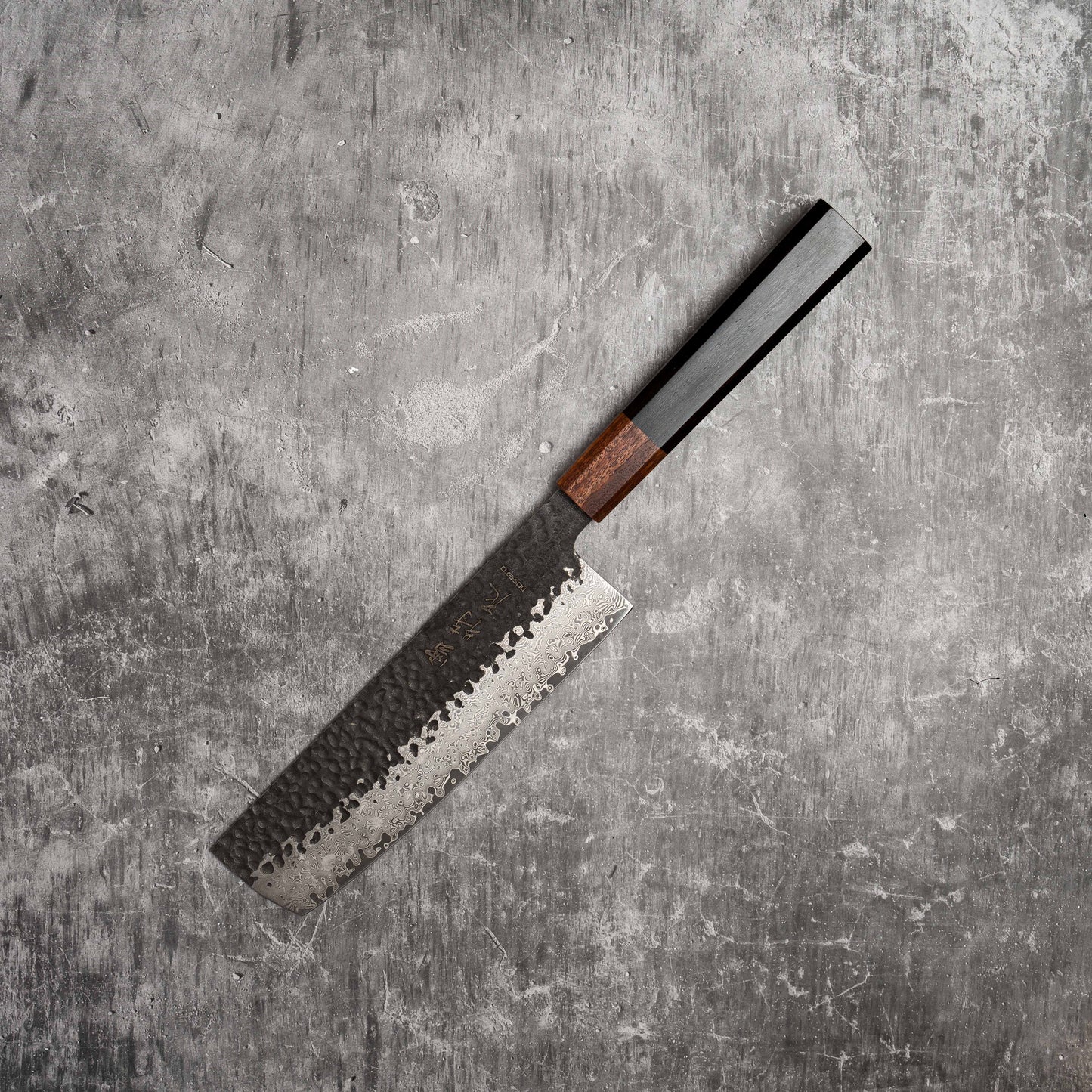 Noseto Kuki Nakiri 180 mm 67 couches Damas Tsuchime Finition Bois Pakka Noir