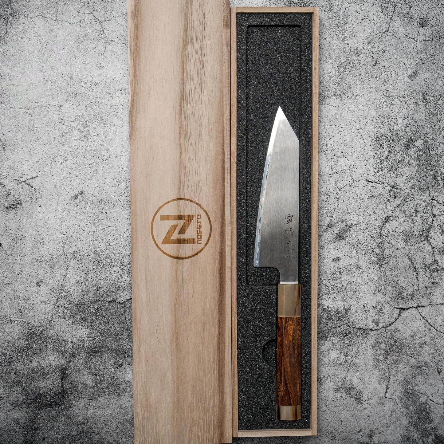 Noseto ZDP189 Bunka 165 mm avec bois de fer à dessert et corne de buffle blanche