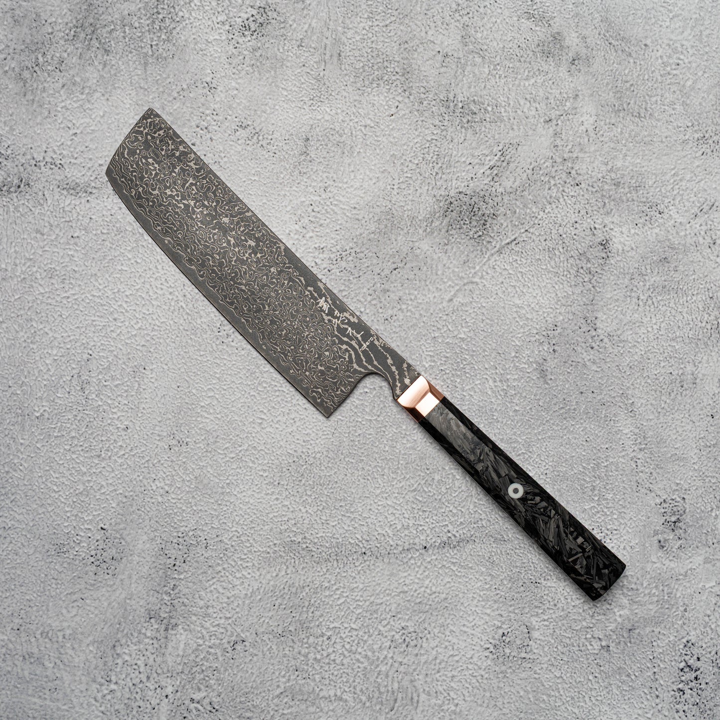 Couteau Nakiri Noseto Masu 170 mm, 67 couches, acier Damas Aus-10, avec renfort en cuivre et fibre de carbone
