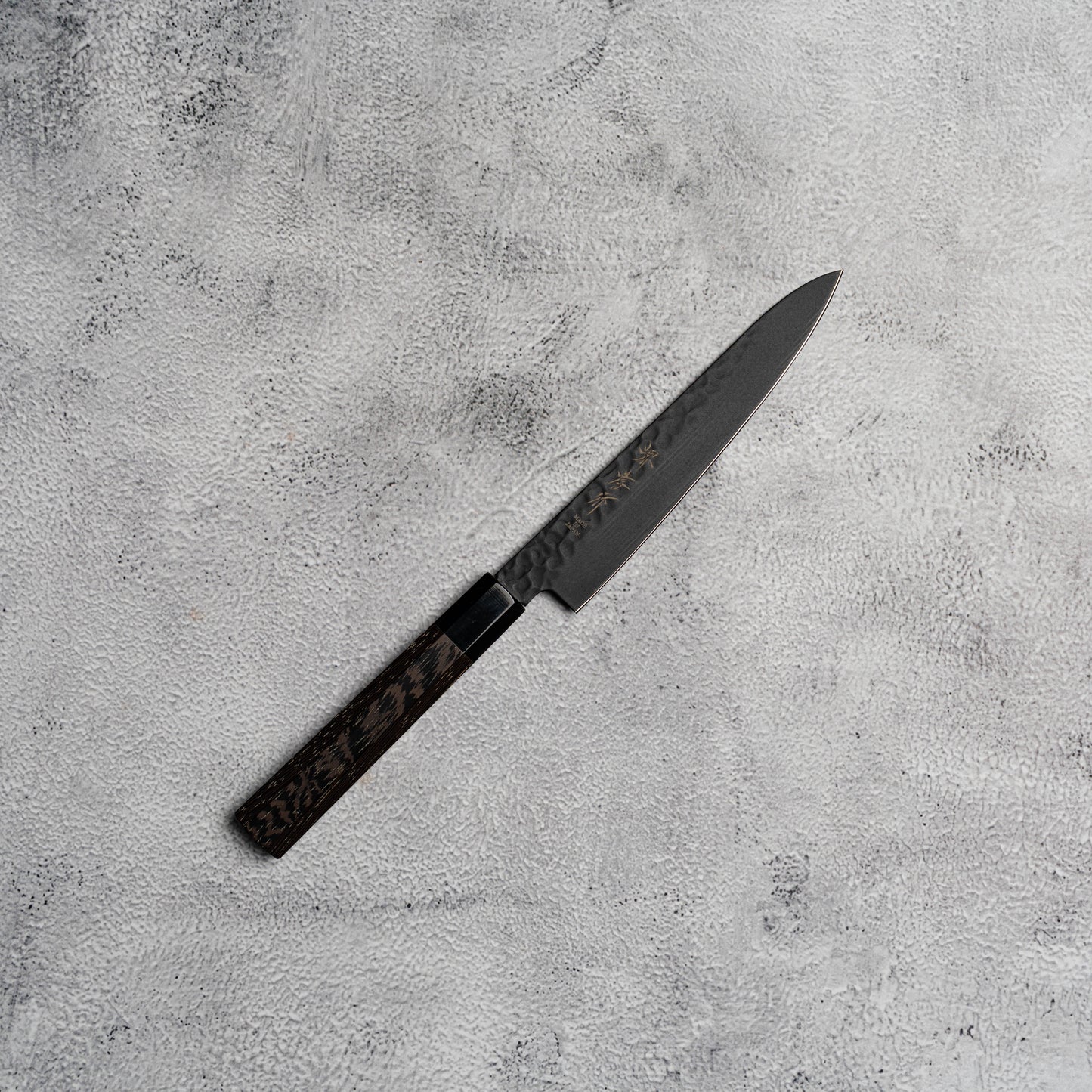 Couteau de cuisine Sakai Takayuki Petty 150 mm Kurokage VG10 martelé avec revêtement en téflon et manche en wengé