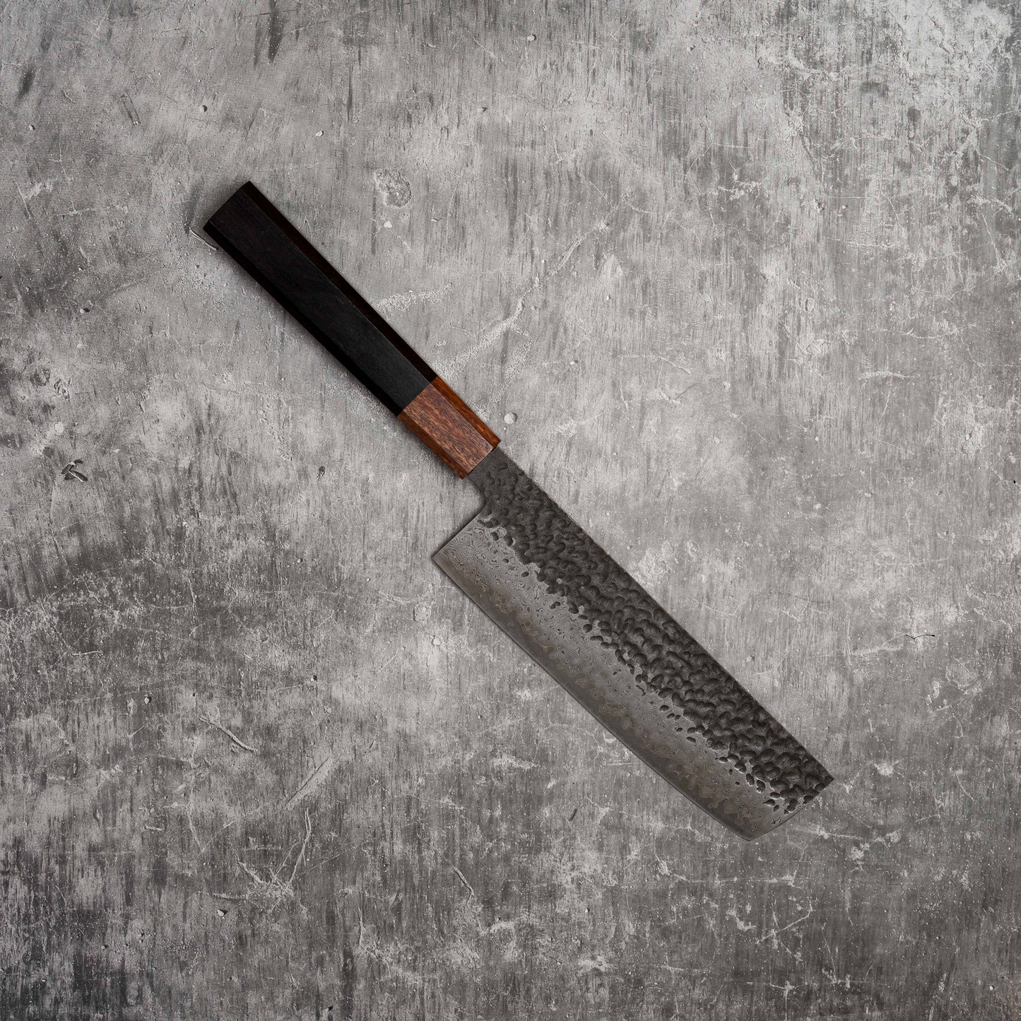 Noseto Kuki Nakiri 180 mm 67 couches Damas Tsuchime Finition Bois Pakka Noir
