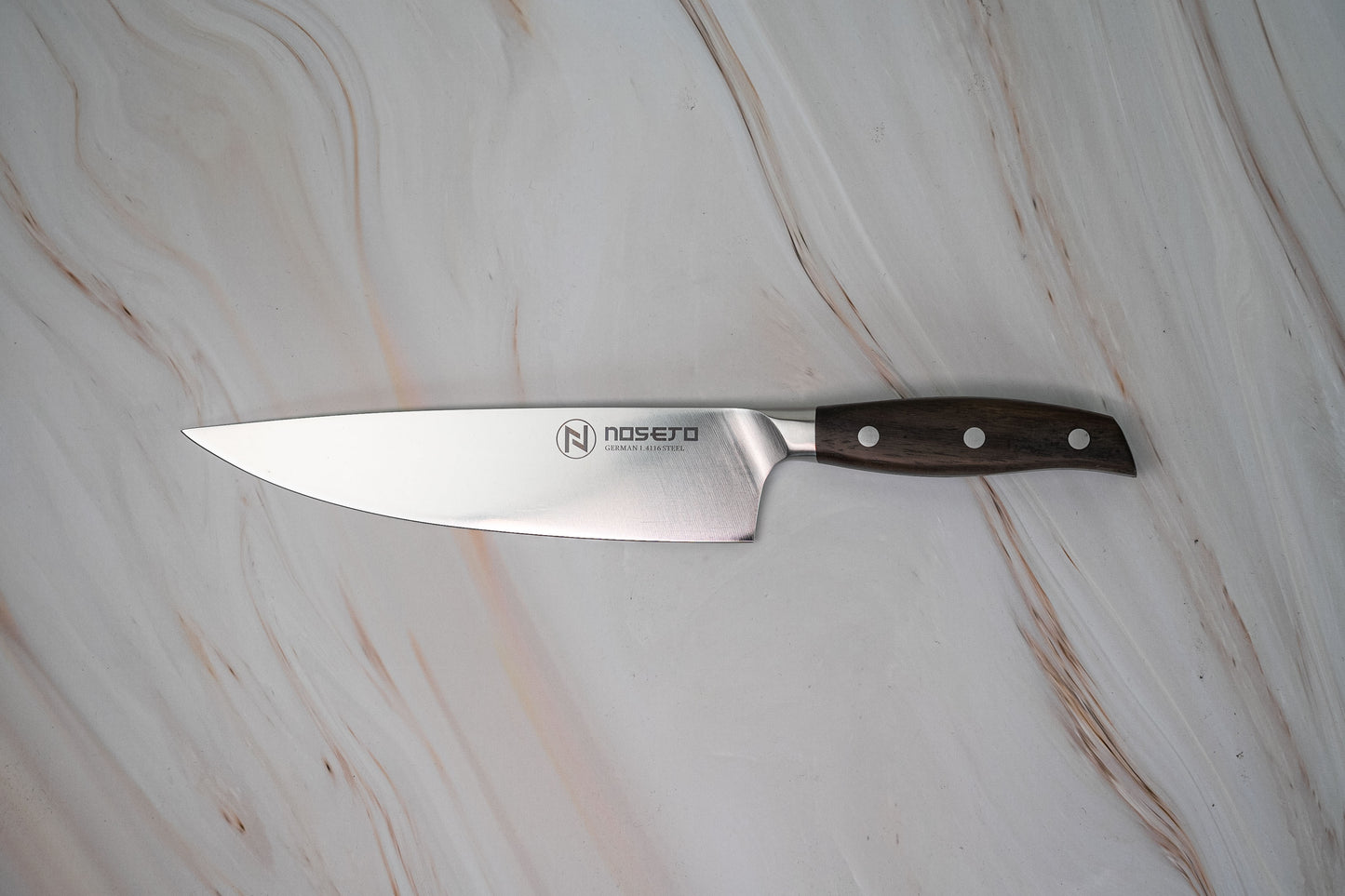 Couteau de chef allemand NOSETO 210 mm en acier inoxydable de haute qualité avec manche en bois de santal rouge