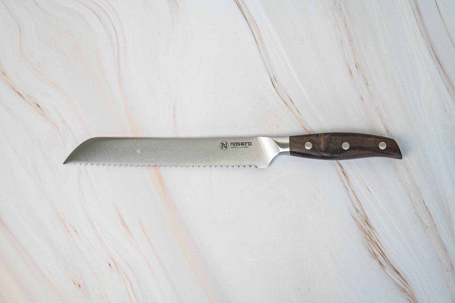 Couteau à pain allemand NOSETO 210 mm en acier inoxydable de haute qualité, manche en bois de santal rouge