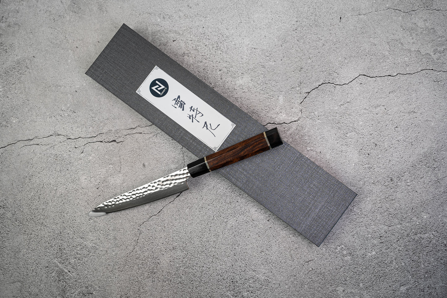 Noseto Suki Petty 67 Layers Damascus Hammered with Desert Iron Wood Handle