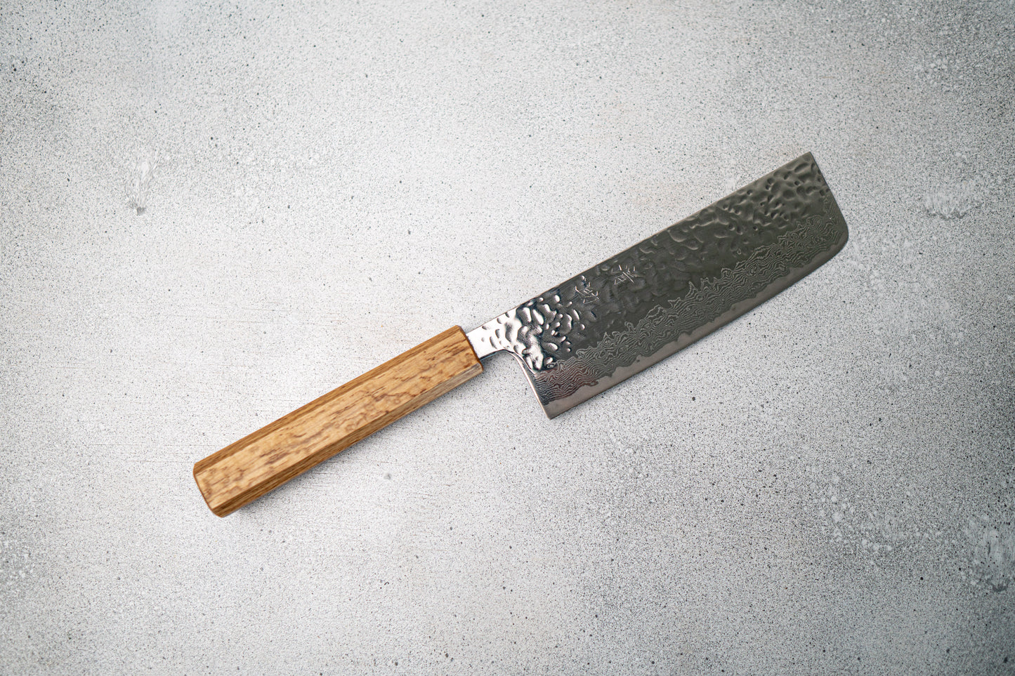 Seisuke Tsukikage AUS10 Migaki Fini Martelé Damas Nakiri Couteau japonais 170mm Manche en chêne