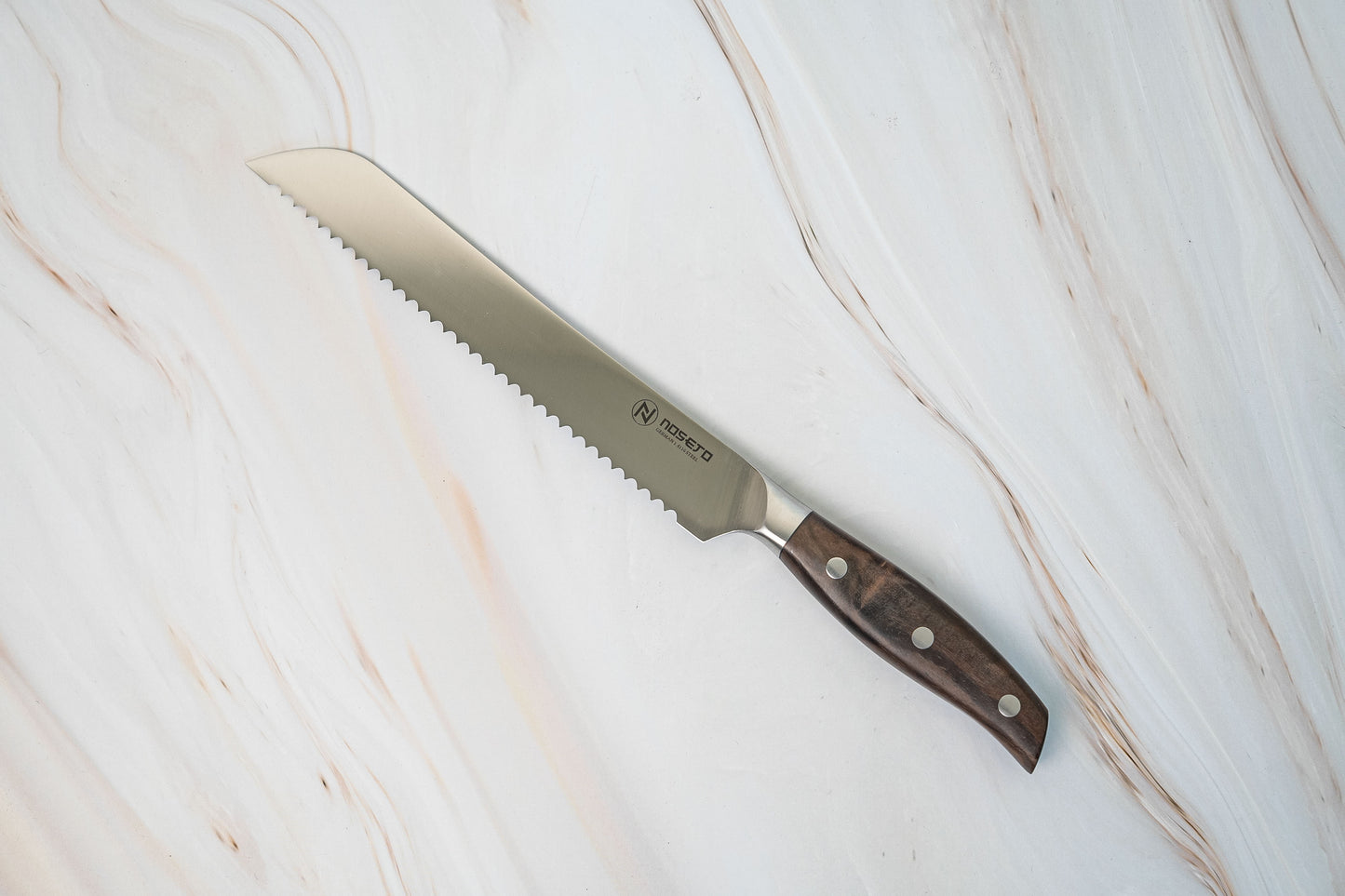 Couteau à pain allemand NOSETO 210 mm en acier inoxydable de haute qualité, manche en bois de santal rouge