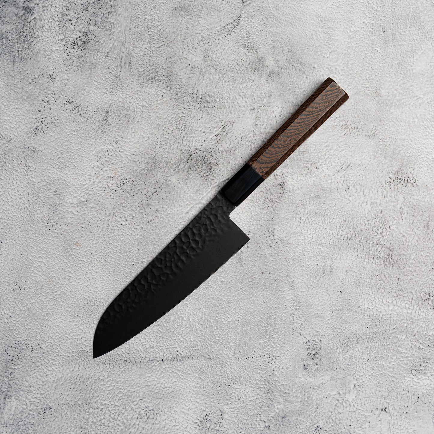Sakai Takayuki Santoku 170 mm Kurokage VG10 martelé revêtement en téflon poignée wengé