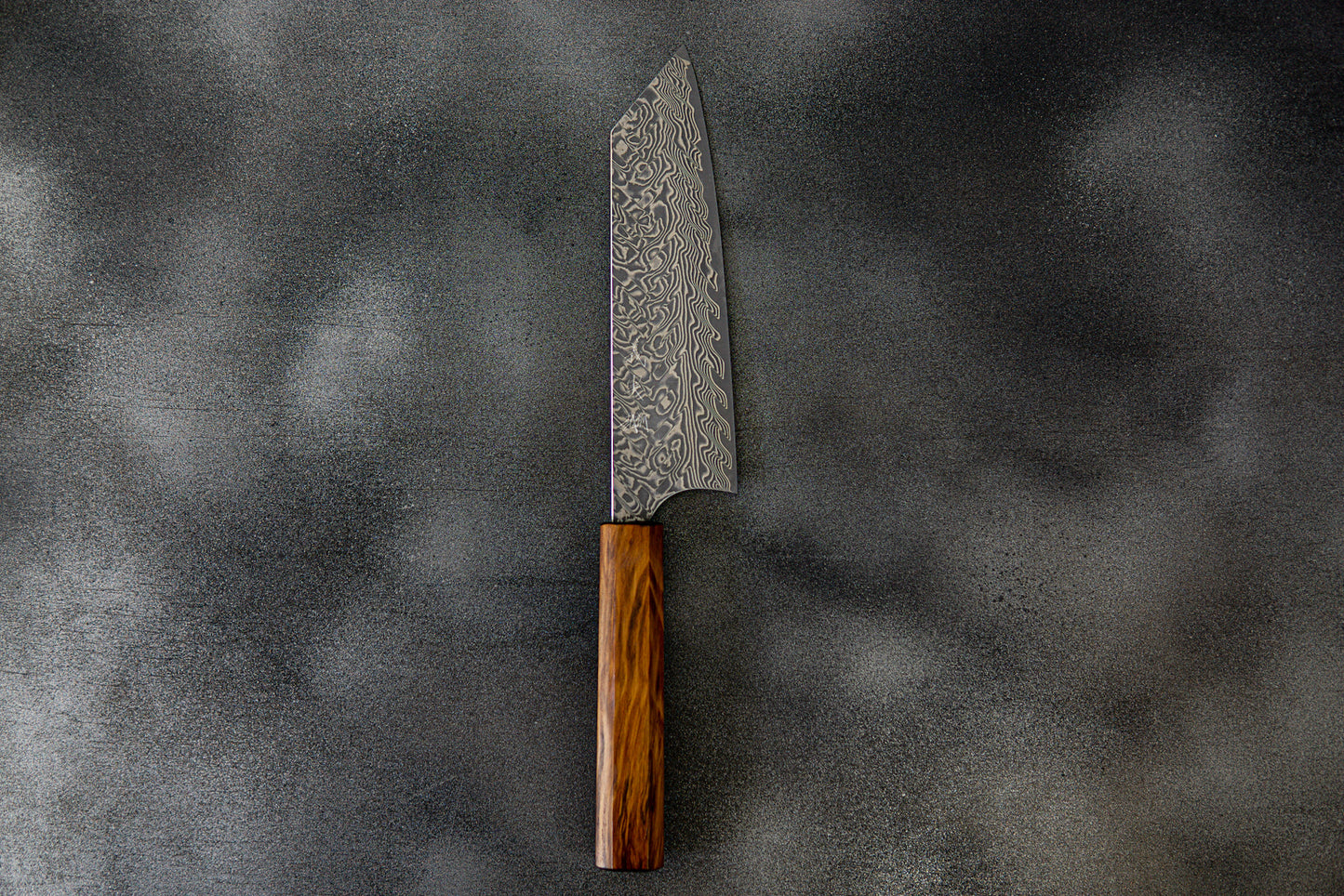 Couteau japonais Yoshimi Kato R2/SG2 Damas Bunka 165 mm Manche en bois Sugi (laqué)