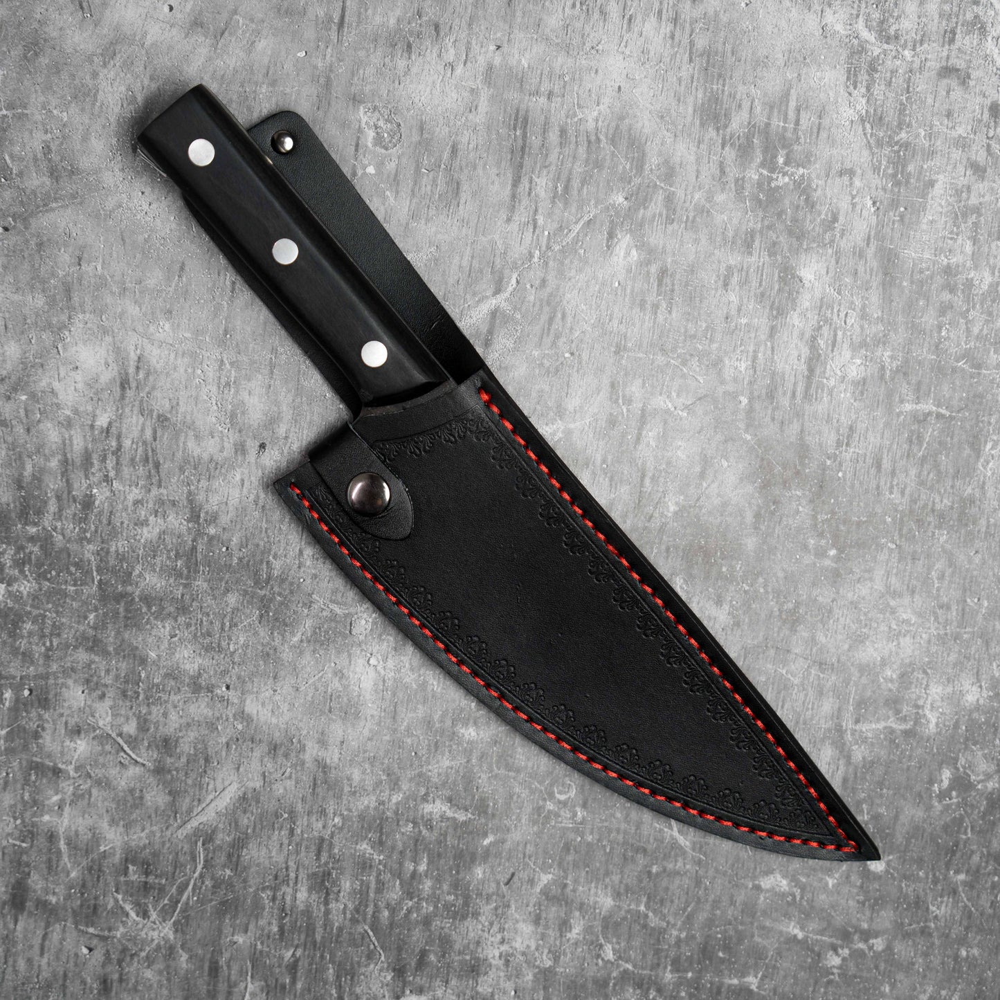Couteau de chef serbe Noseto 210 mm en acier au carbone avec couvercle