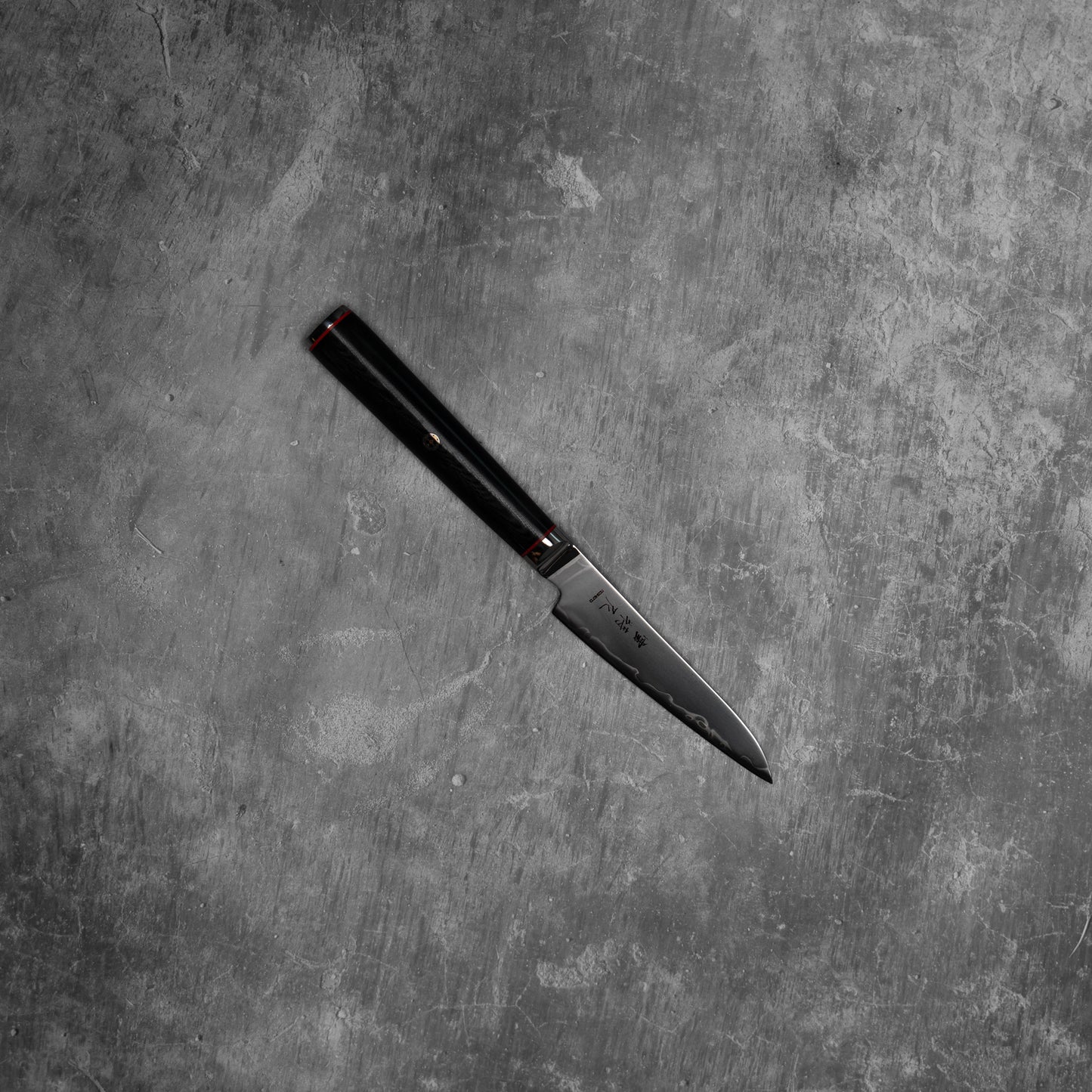 Couteau à éplucher Noseto Sumi 100 mm, 3 couches d'acier composite, noyau en acier VG-10, manche en fibre de verre G-10