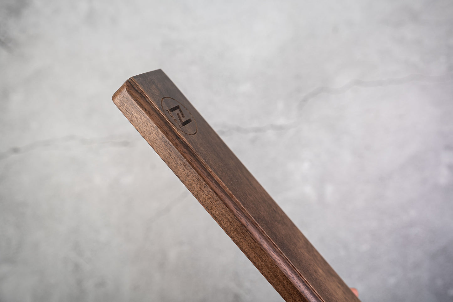 Porte-couteaux magnétique puissant Noseto en bois de noyer 400 mm