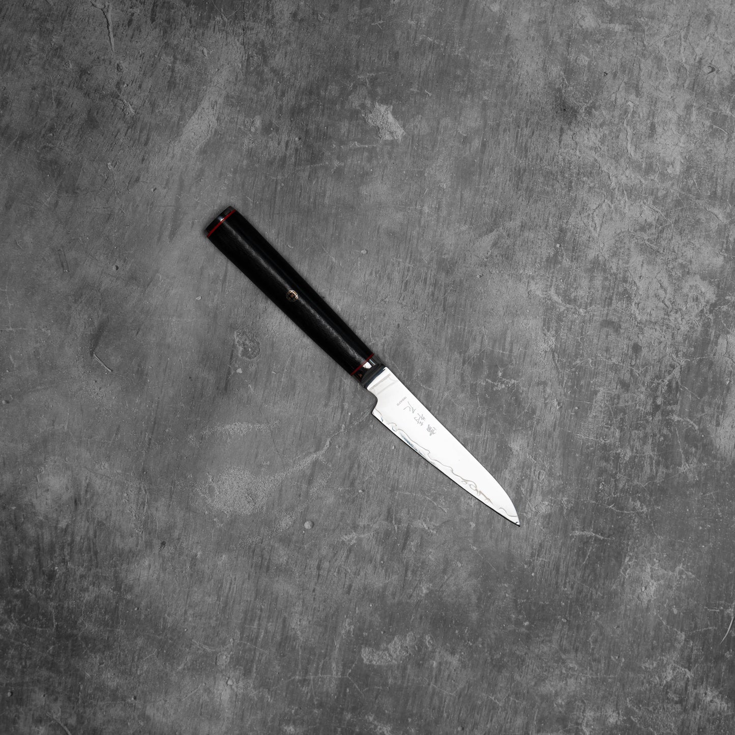 Couteau à éplucher Noseto Sumi 100 mm, 3 couches d'acier composite, noyau en acier VG-10, manche en fibre de verre G-10