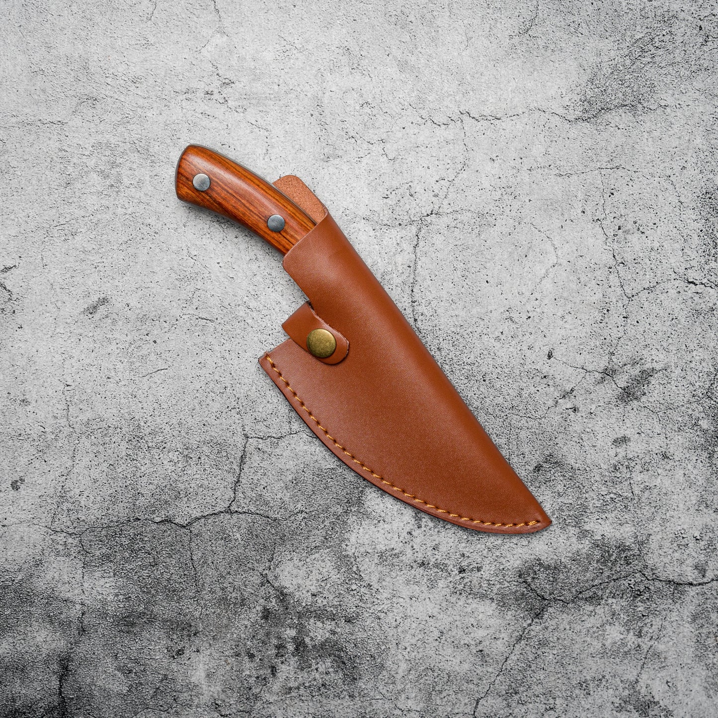 Couteau de boucher Noseto 135 mm avec étui en cuir et manche en palissandre