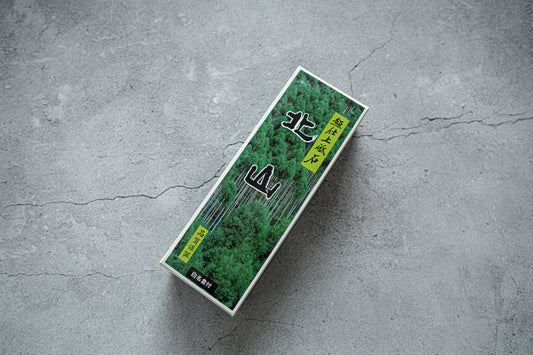 Kitayama 8000 avec pierre avec base et Nagura