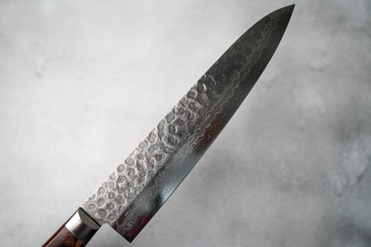 Couteau japonais Seisuke VG10 Damas 17 couches Gyuto 240 mm Manche en acajou