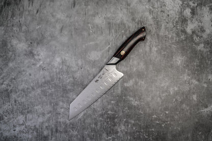 Couteau Santoku Noseto Roku 185 mm, noyau en acier poudré 73 couches, manche en G10 noir et rouge