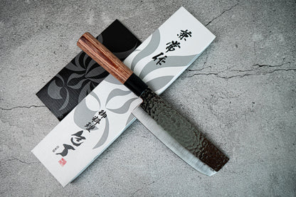 Couteau japonais Nakiri martelé Kanetsune DSR-1K6 165 mm, manche en bois de pakka rouge