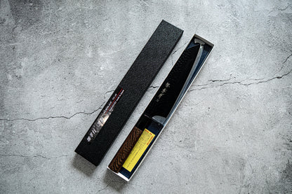 Sakai Takayuki Santoku 170 mm Kurokage VG10 martelé revêtement en téflon poignée wengé