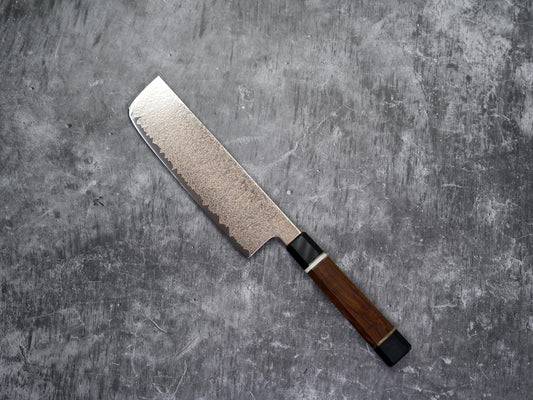 Couteau Nakiri Noseto Kiiro 37 couches en acier de Damas et cuivre, 170 mm, manche en bois de fer