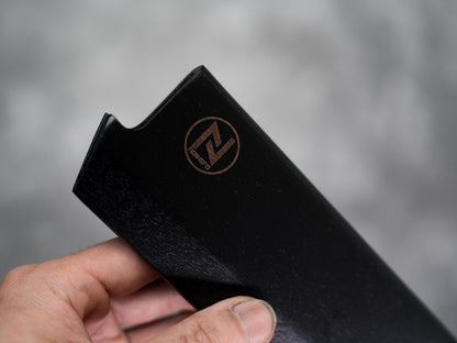 Couteau Santoku Saya Noseto 180 mm en bois de noyer magnétique noir